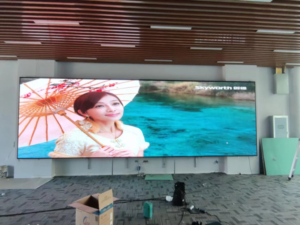 东宝P1.53led小间距屏安装案例